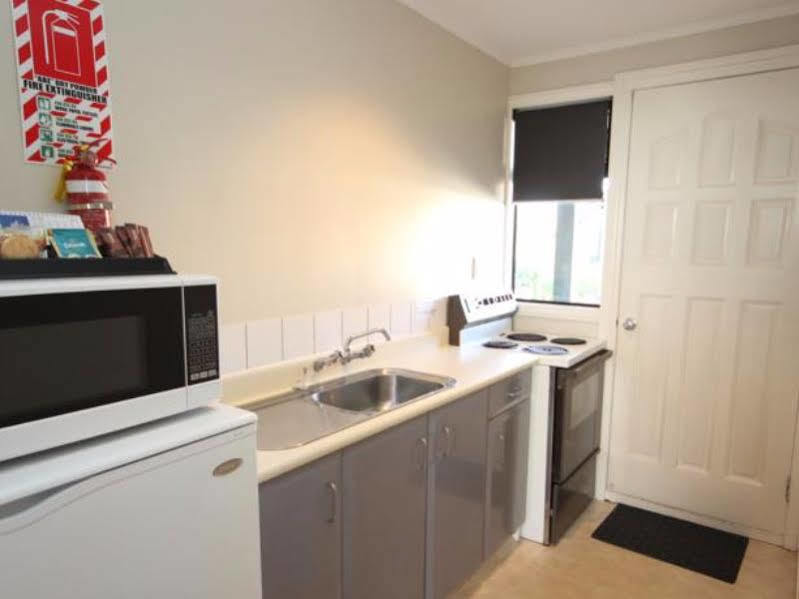 Champers Motor Inn Lower Hutt Εξωτερικό φωτογραφία