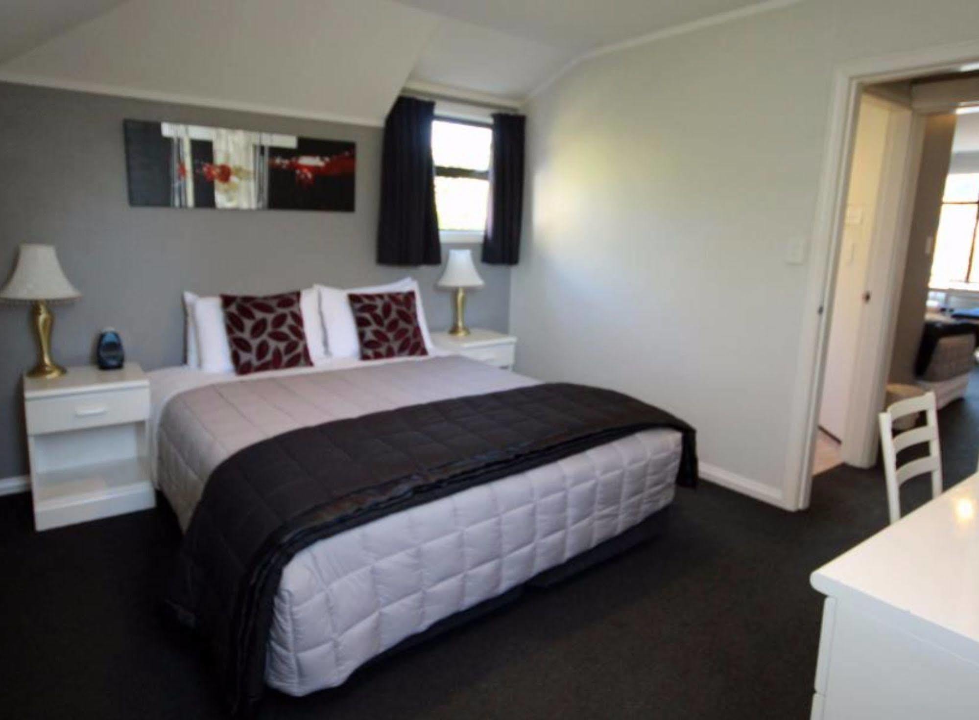 Champers Motor Inn Lower Hutt Εξωτερικό φωτογραφία